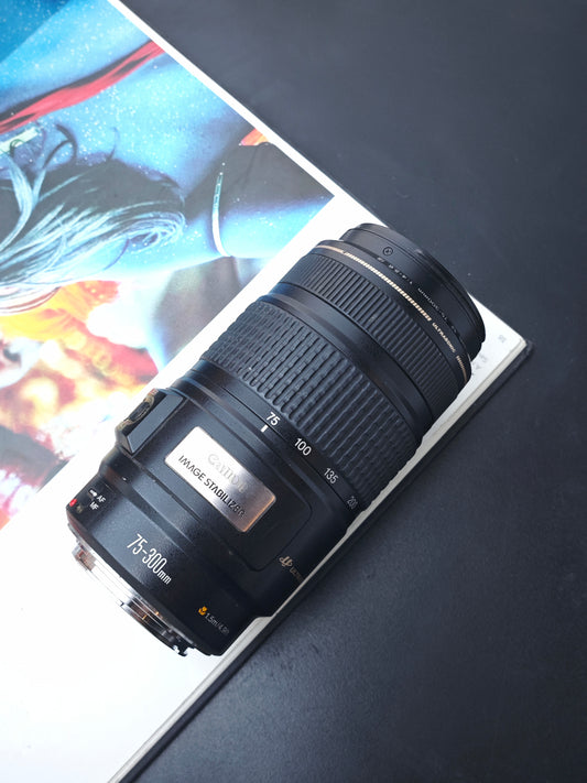 Canon Zoom Lens EF 75-300mm F4-5.6 IS USM