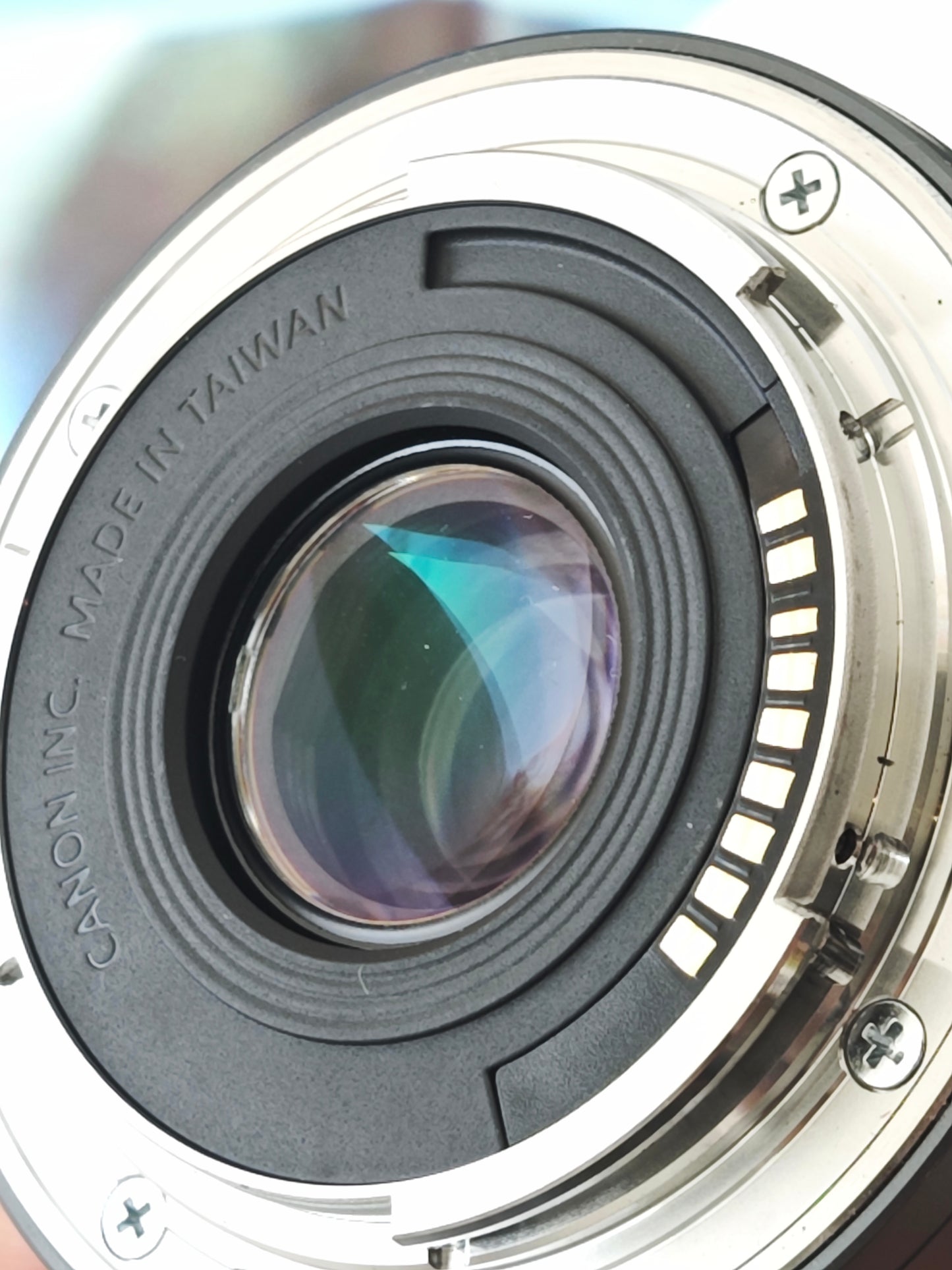 Used Canon EOS M white with EF-M 22mm F2 STM and EF-M 18-55mm F3.5-5.6 IS STM