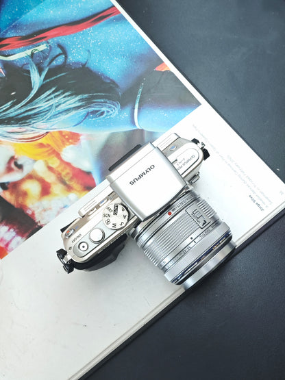 Used Olympus PEN Lite E-PL5 with Double Zoom Kit (+Flash FL-LM1) Digital Camera