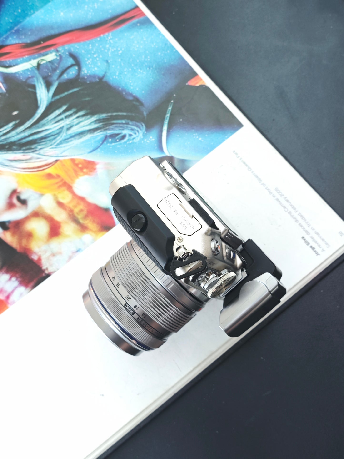 Used Olympus PEN Lite E-PL5 with Double Zoom Kit (+Flash FL-LM1) Digital Camera