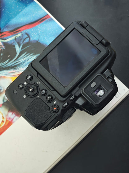 Used Nikon Coolpix P900 Digital Camera [No charger]