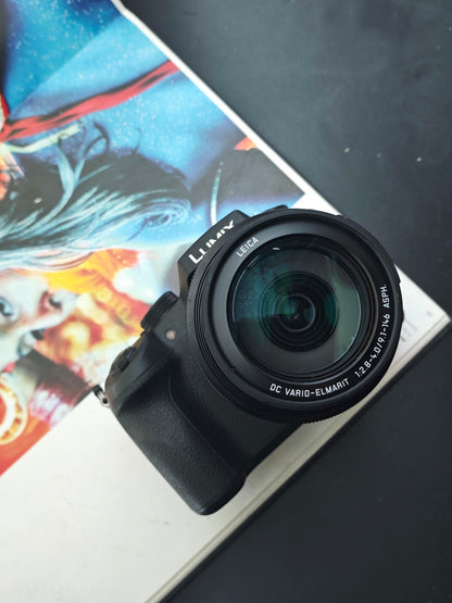 Used Panasonic Lumix DMC-FZ1000 Digital Camera [JPN only, No charger]