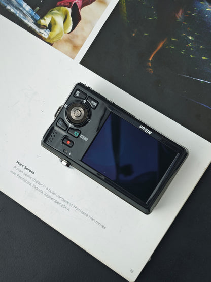 Used Nikon Coolpix S6000 silver Digital Camera [No charger]
