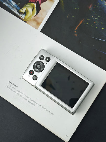 Used Canon IXY 200 silver Digital Camera [with box]