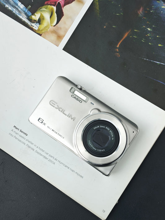 Used Casio EXILIM EX-ZS26 silver Digital Camera [with box]