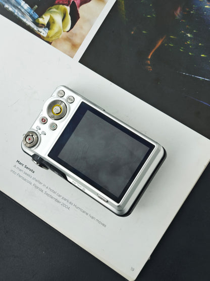 Used Casio EXILIM EX-FC100 silver Digital Camera [No charger]