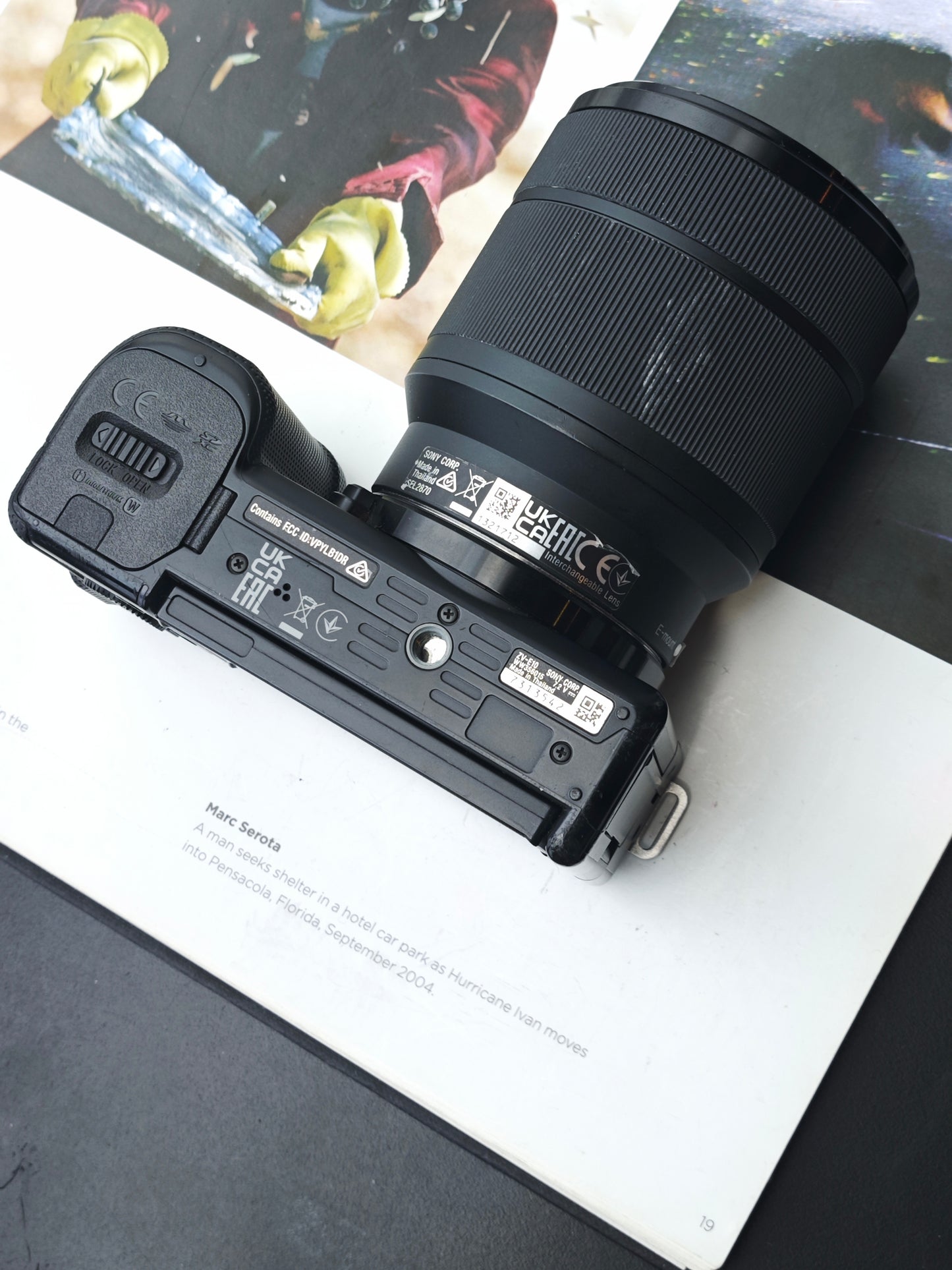 Used Sony ZV-E10 with Sony FE 28-70mm F3.5-5.6 OSS Digital Camera [No charger]
