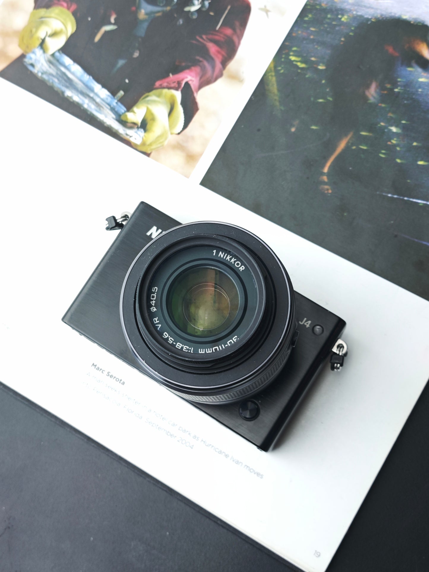 Used Nikon 1 J4 with 1 Nikkor 30-110mm F3.8-5.6 VR Digital Camera [No charger]