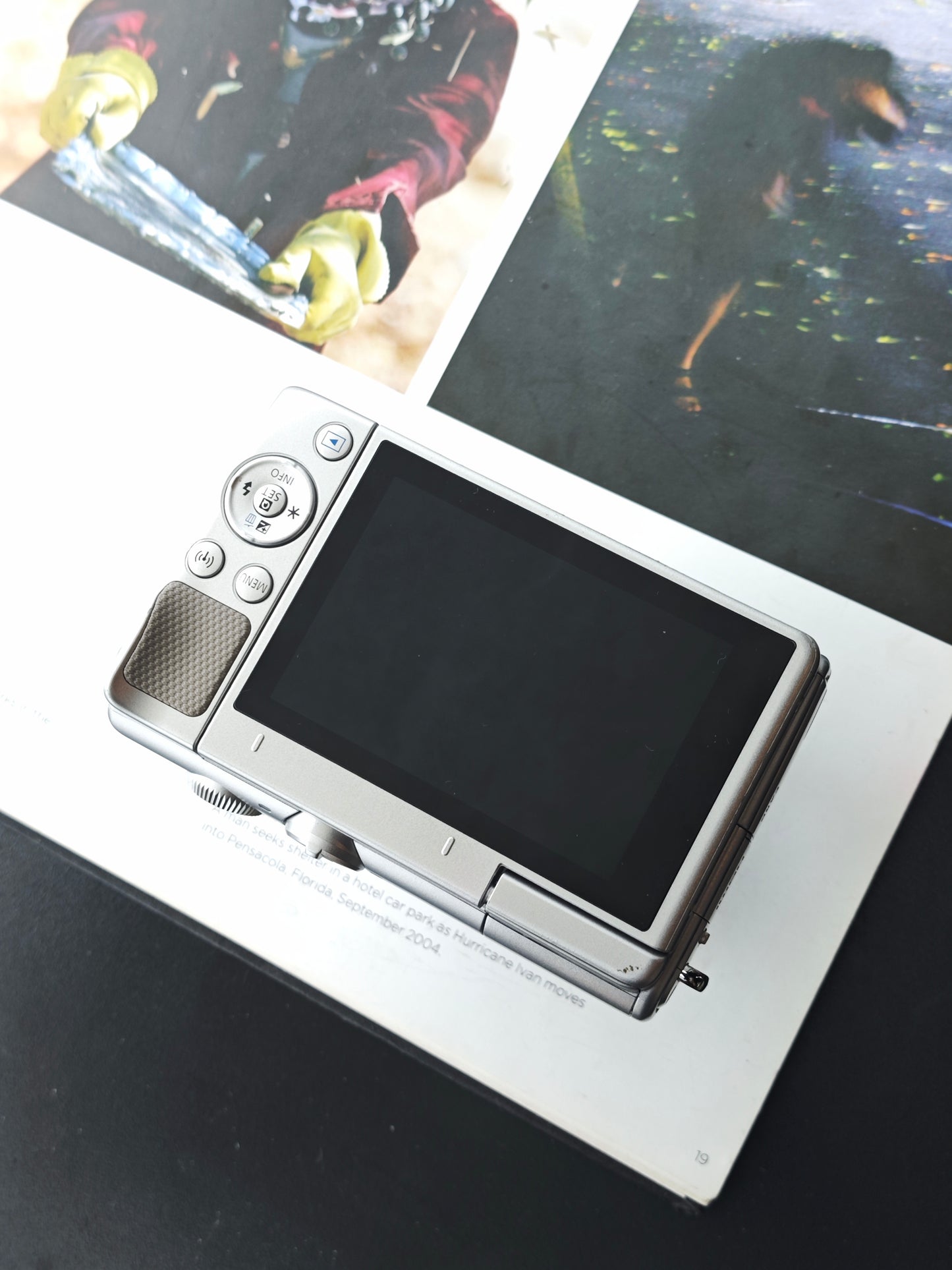 Used Canon EOS M100 with Double Zoom Kit Digital Camera [No charger]