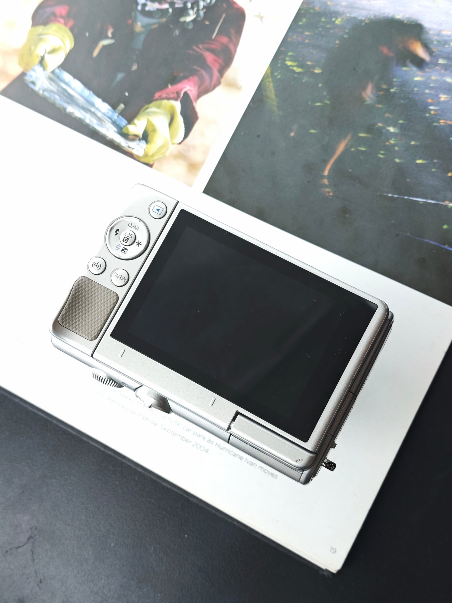 Used Canon EOS M100 with Double Zoom Kit Digital Camera [No charger]