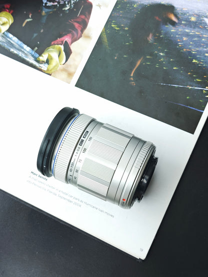 *READ* Used Olympus PEN E-PL2 with Double Zoom Kit [No charger]