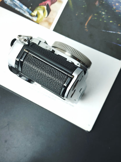 Nikon F2 silver body #7608513