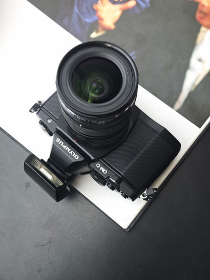 Used Olympus OM-D E-M5 with Olympus M.Zuiko Digital 12-50mm F3.5-6.3 EZ ED MSC [No charger]