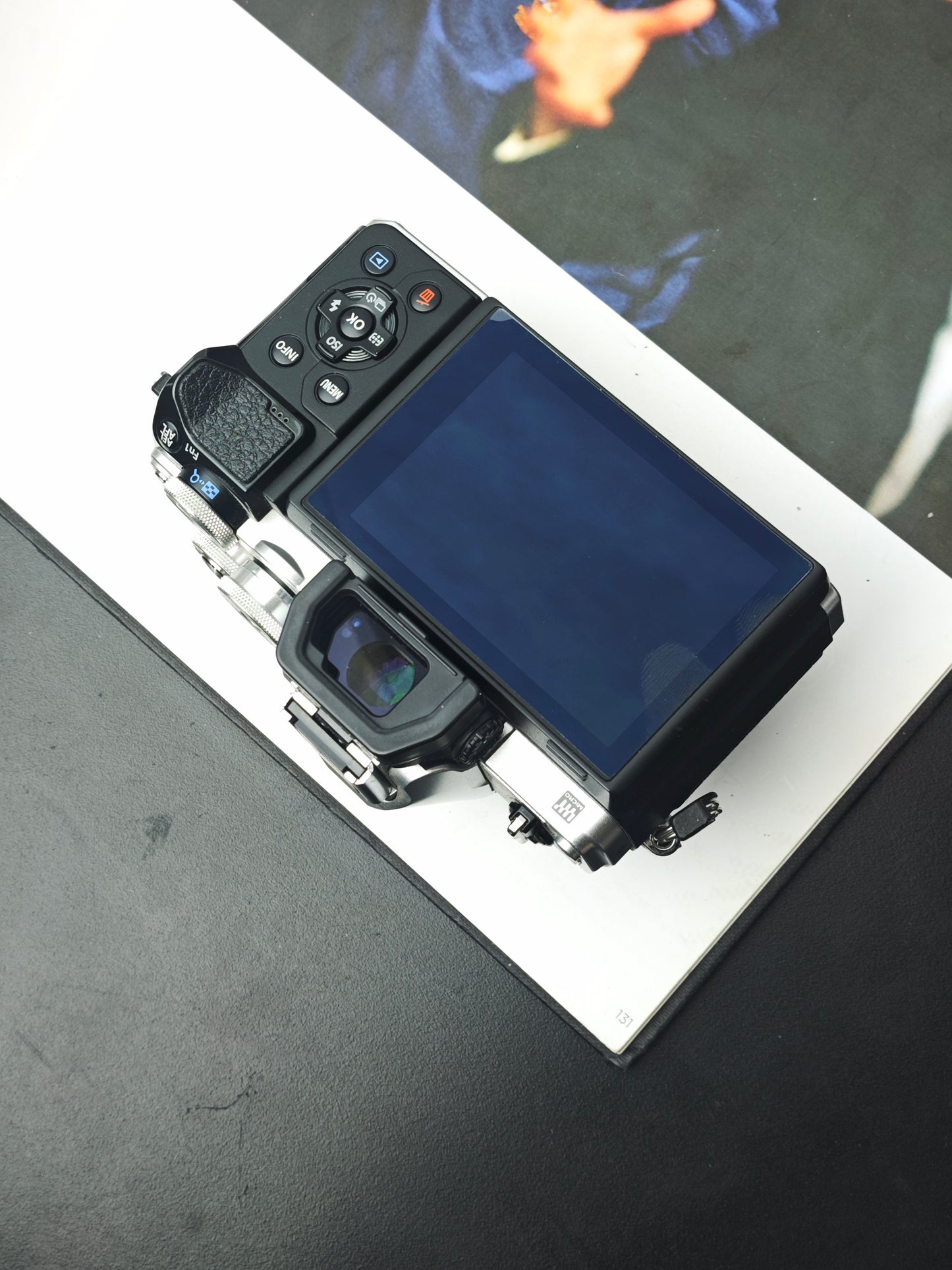 Used Olympus OM-D E-M10III with Double Zoom Kit Digital Camera