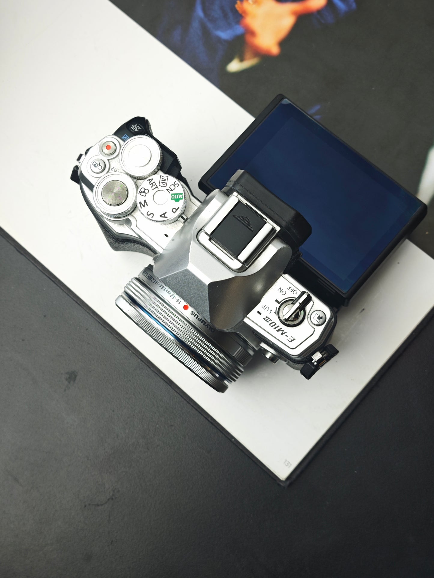 Used Olympus OM-D E-M10III with Double Zoom Kit Digital Camera