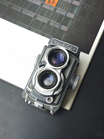 Rolleiflex 4x4 Grey Baby (Film 127)