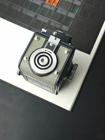 Rolleiflex 4x4 Grey Baby (Film 127)