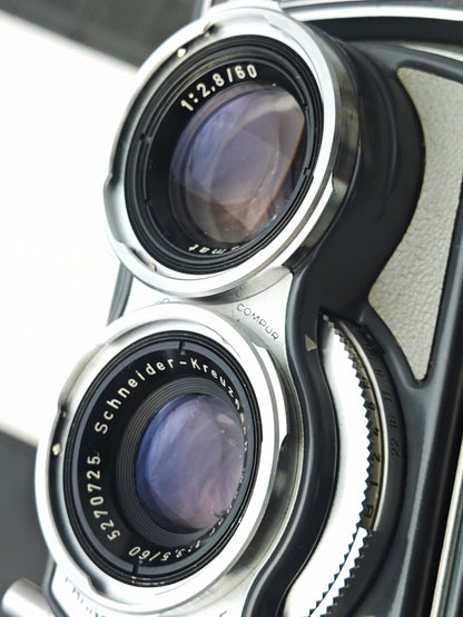 Rolleiflex 4x4 Grey Baby (Film 127)