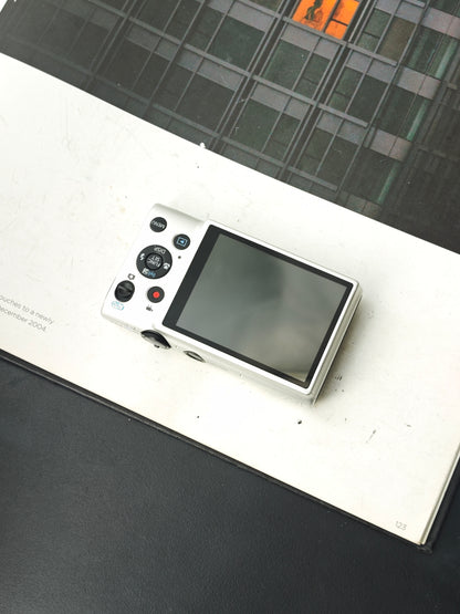 Used Canon IXY 100F silver Digital Camera [No charger]