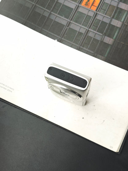 Used Canon IXY 100F silver Digital Camera [No charger]