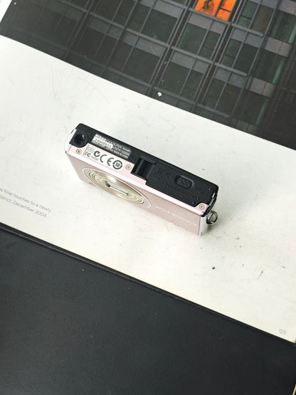 Used Nikon Coolpix S640 pink Digital Camera [No charger]