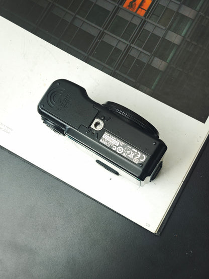 Used Canon PowerShot G10 Digital Camera [No charger] #8518400615
