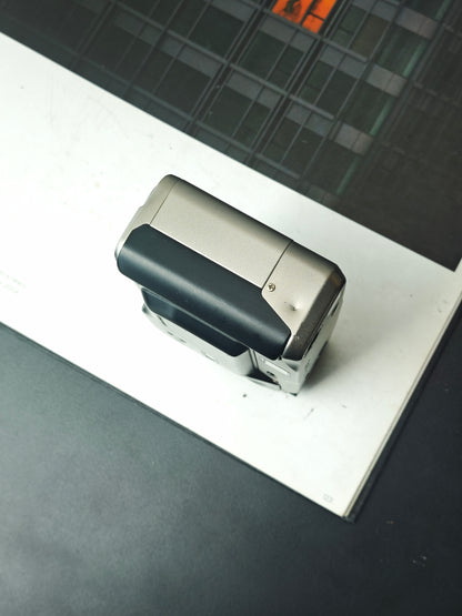 *READ* Contax TVS with Data Back