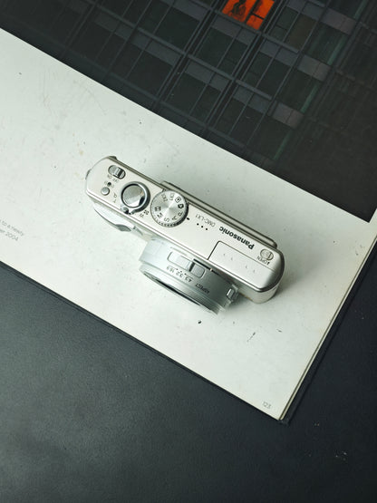 Used Panasonic Lumix DMC-LX1 Digital Camera [with box]