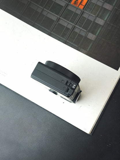 Used Nikon Coolpix P340 Digital Camera [No charger]