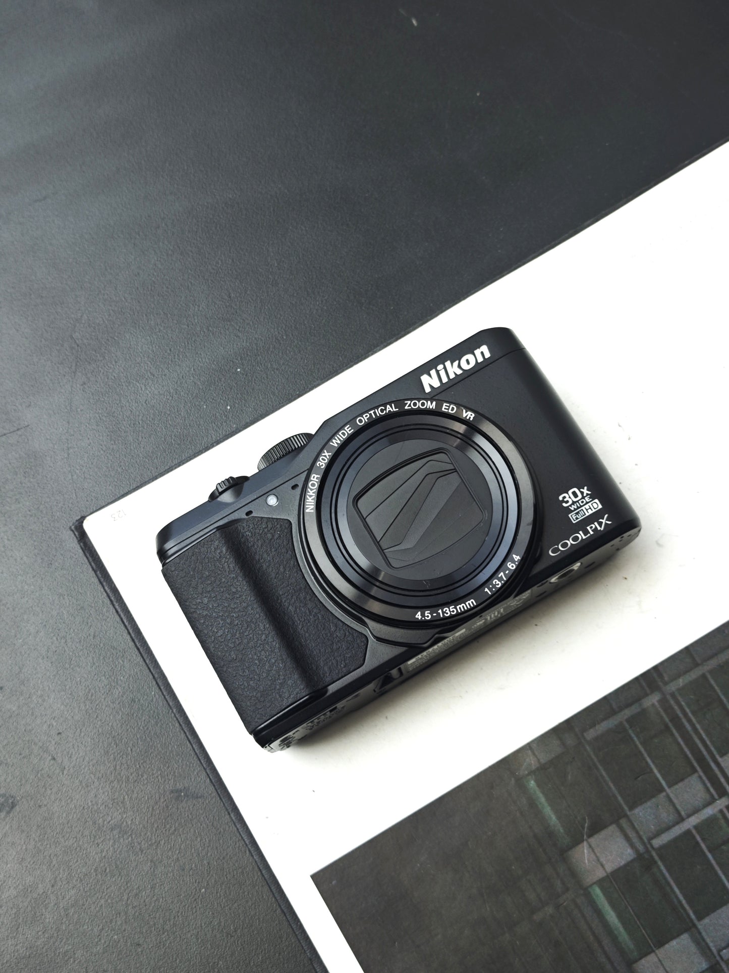 Used Nikon Coolpix S9900 black Digital Camera [No charger]