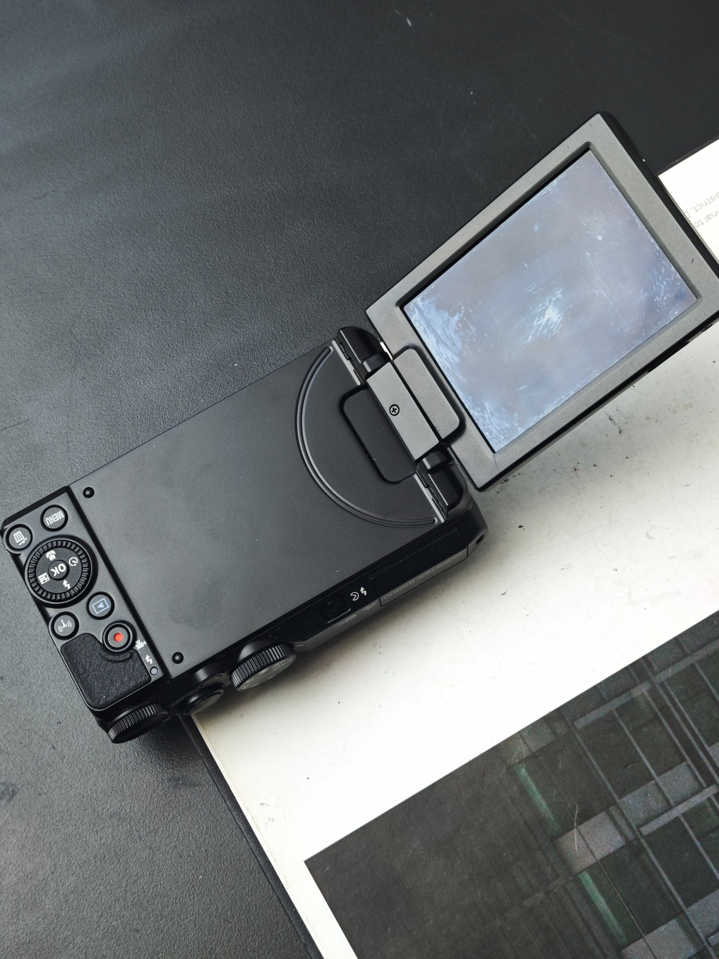 Used Nikon Coolpix S9900 black Digital Camera [No charger]