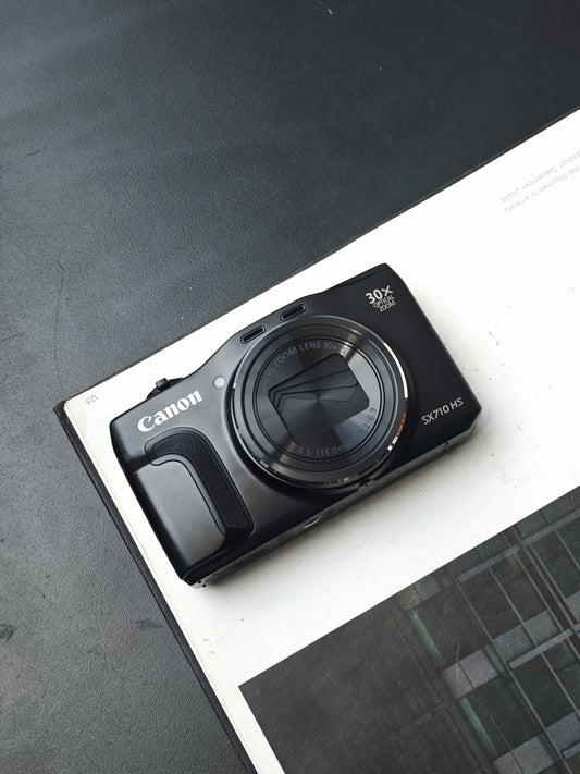 Used Canon PowerShot SX710 IS Digital Camera