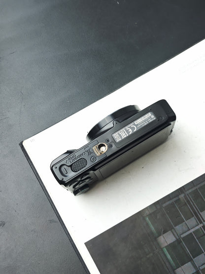 Used Canon PowerShot SX710 IS Digital Camera