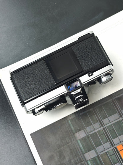 Olympus OM-2n silver body