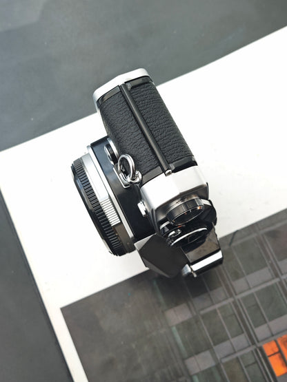 Olympus OM-2n silver body