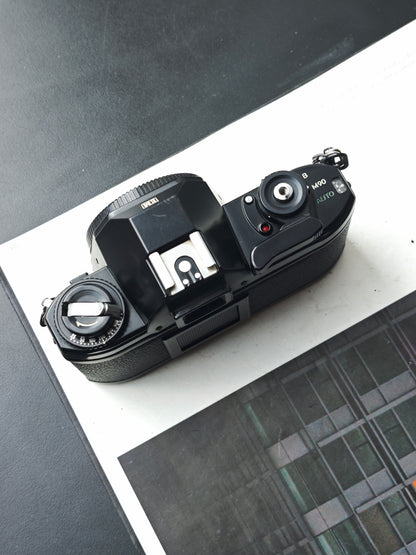 Nikon EM body