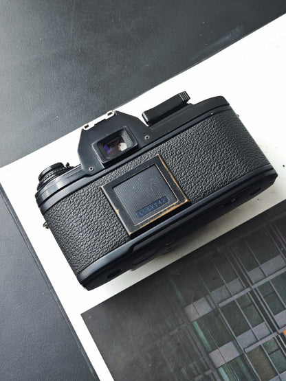 Nikon EM body
