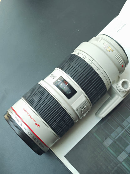 Canon Zoom Lens EF 70-200mm F2.8 L IS USM