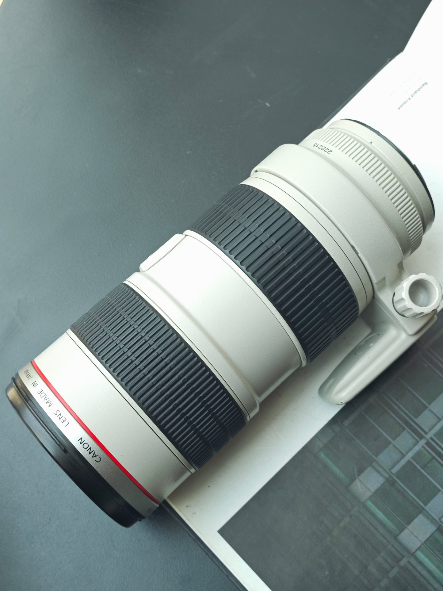 Canon Zoom Lens EF 70-200mm F2.8 L IS USM