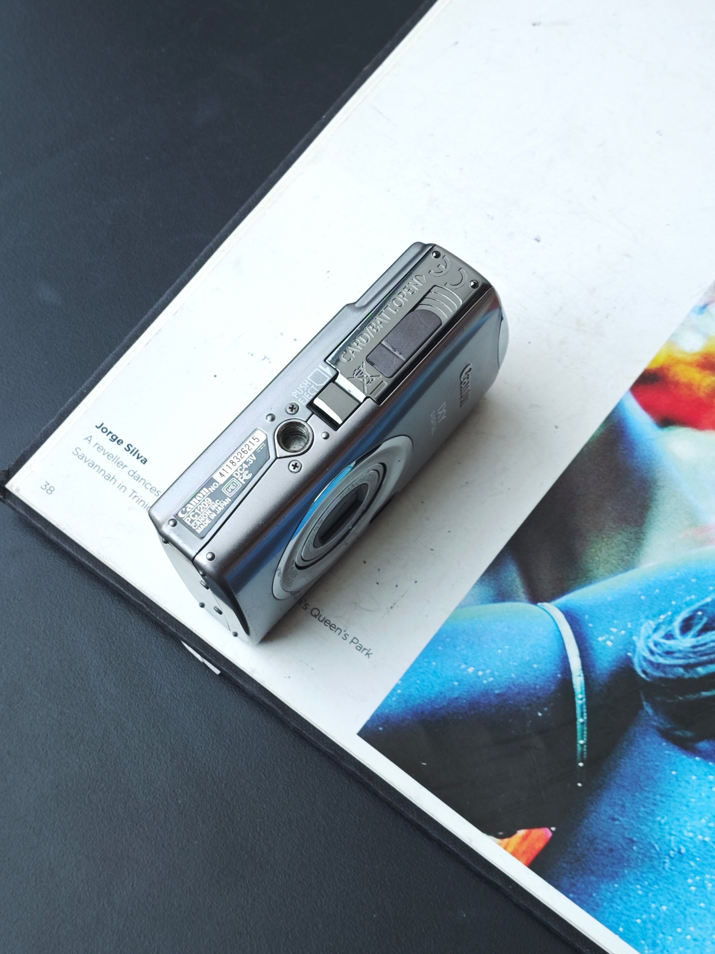 Used Canon IXY Digital 900 IS Digital Camera [with box]