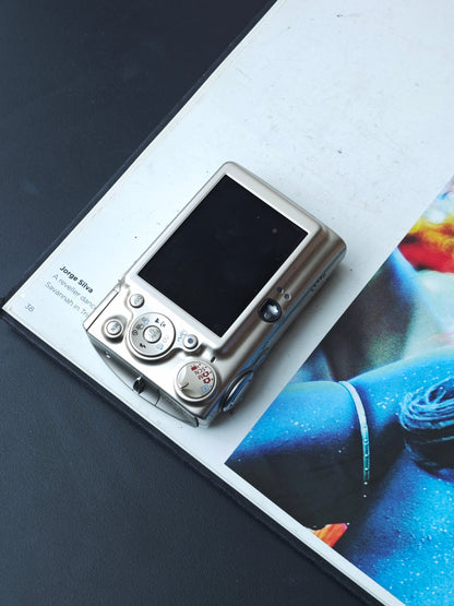 Used Canon IXY Digital 700 Digital Camera [No charger]
