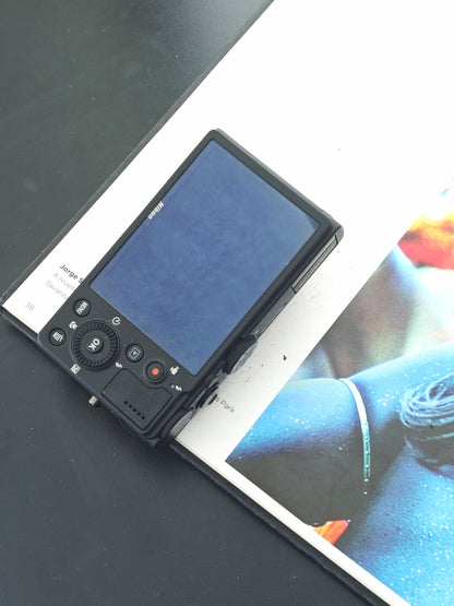 Used Nikon Coolpix P310 black Digital Camera [No charger]