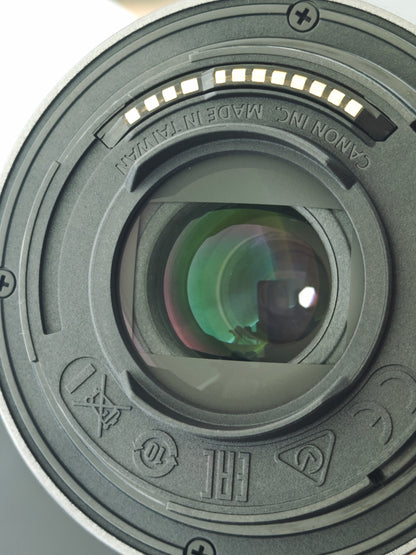 Used Canon EOS R10 with RF-S 18-150mm F3.5-6.3 IS STM Kit [with box] Shutter Count <1000