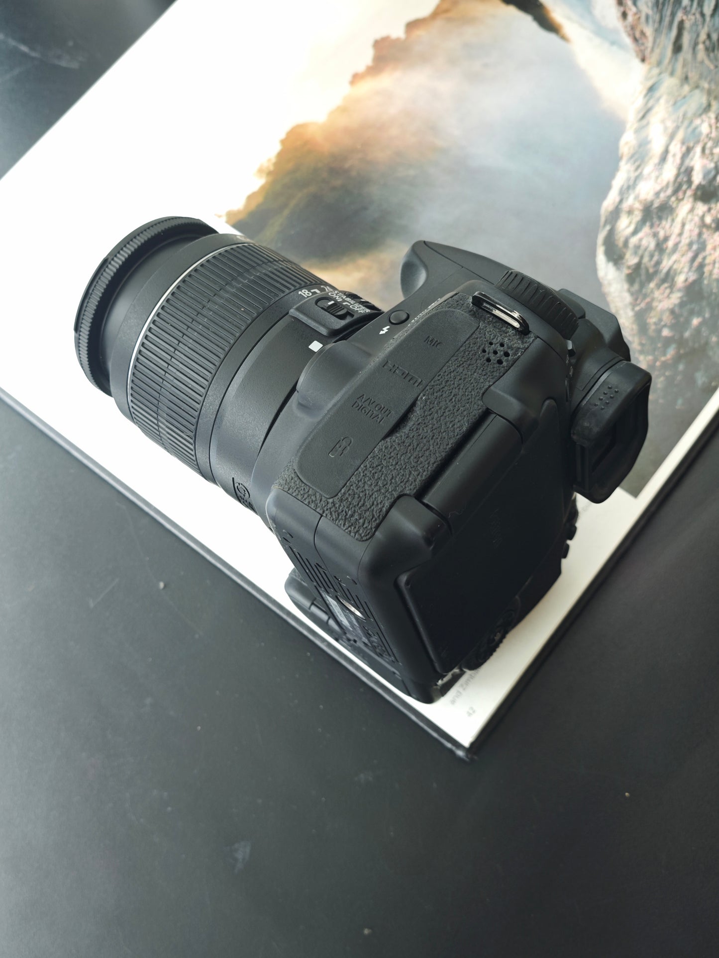 Used Canon EOS 60D with EF-S 18-55mm F3.5-5.6 IS II [with box] Shutter Count 11151