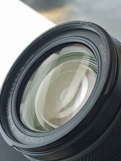 Used Canon EOS R7 with RF-S 18-150mm F3.5-6.3 IS STM [with box] Shutter Count <1000