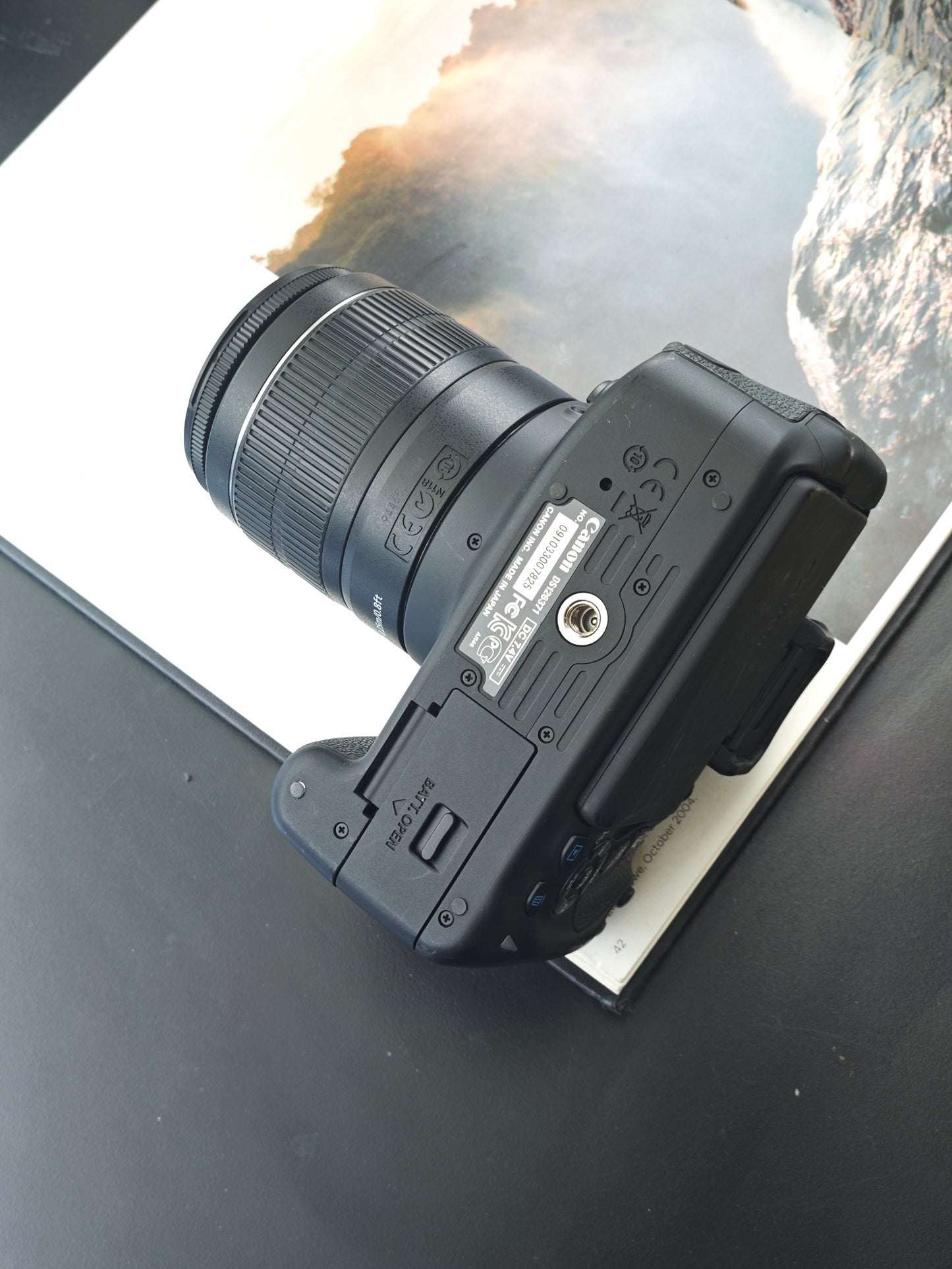 Used Canon EOS Kiss X6i with EF-S 18-55mm F3.5-5.6 IS II [No charger]