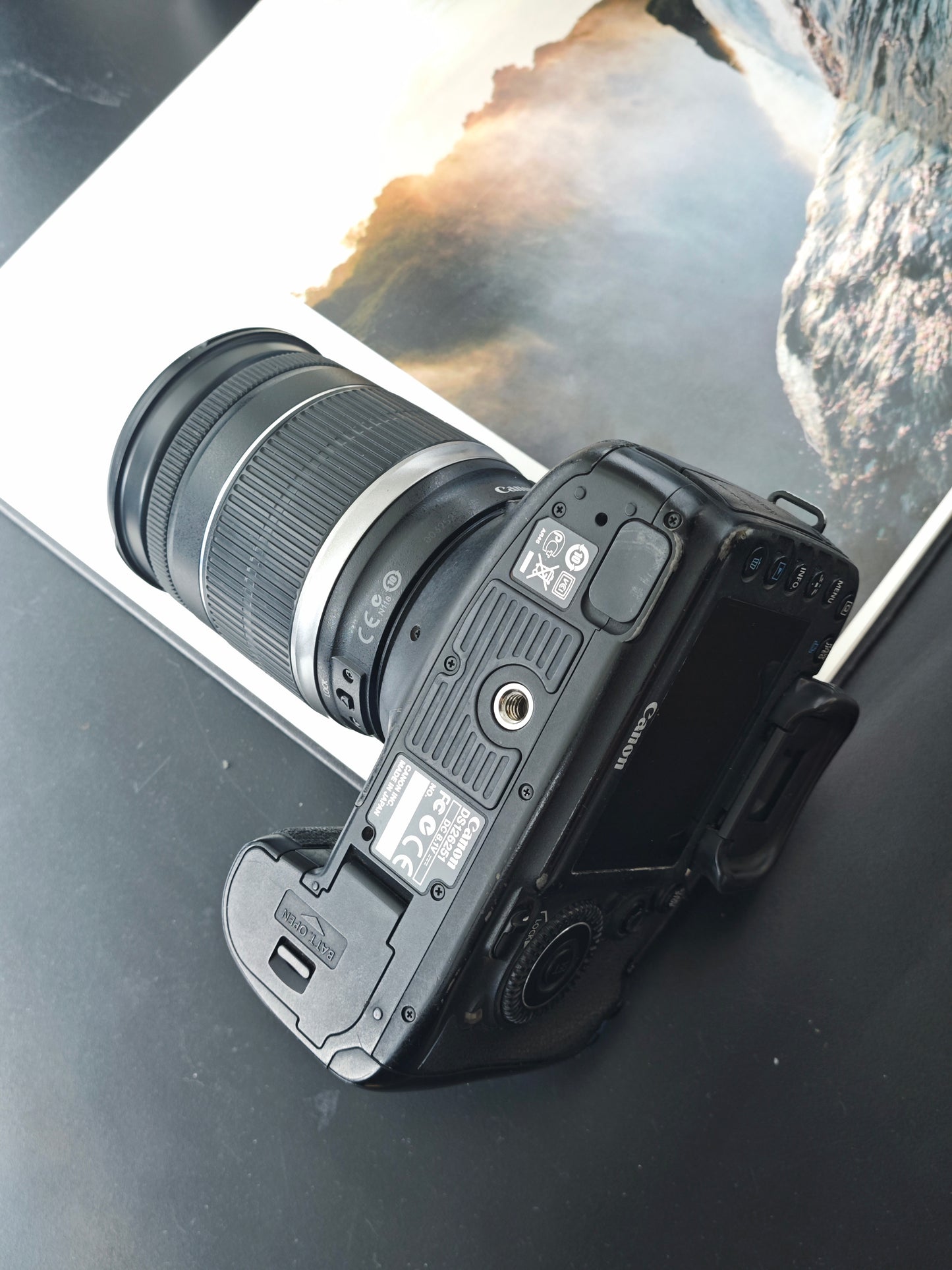 Used Canon EOS 7D with EF-S 18-200mm F3.5-5.6 IS Shutter Count 109k