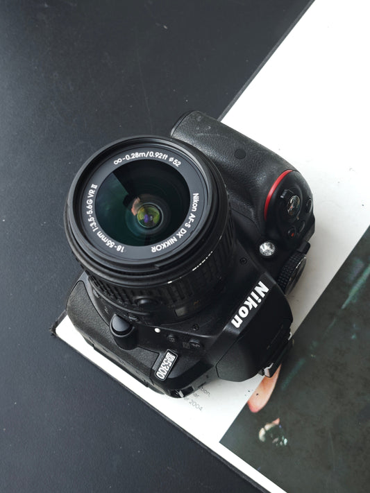 Used Nikon D5300 with Nikon DX VR AF-S Nikkor 18-55mm F3.5-5.6 G II [No charger]