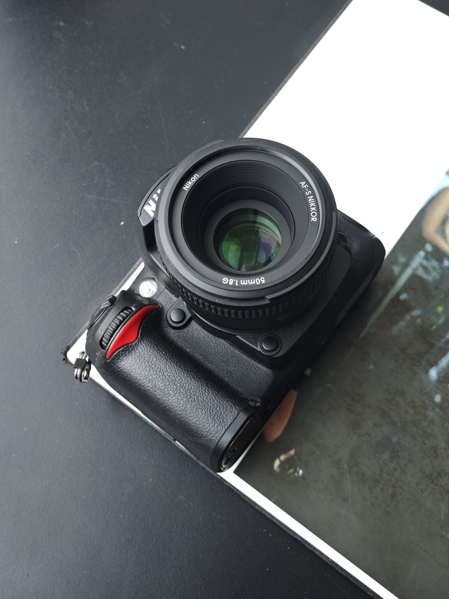 *READ* Used Nikon D7000 with Nikon AF-S Nikkor 50mm F1.8 G Digital Camera [No charger]
