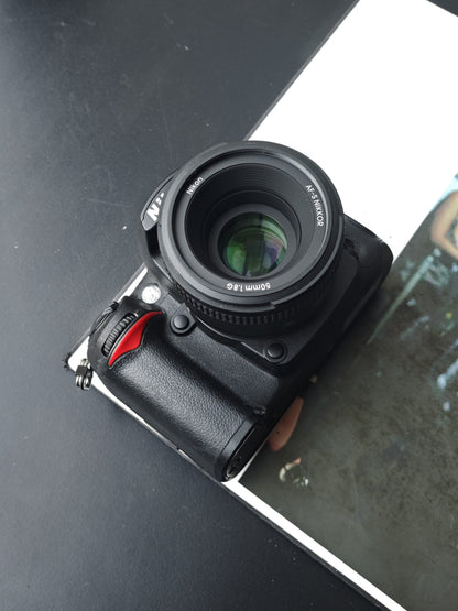 *READ* Used Nikon D7000 with Nikon AF-S Nikkor 50mm F1.8 G Digital Camera [No charger]